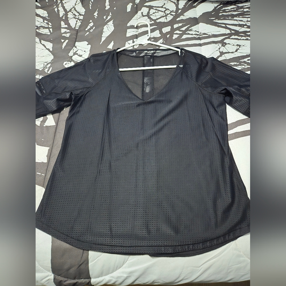 Lululemon Var-City 1/2 Sleeve